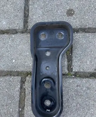 Audi A3 S3 8V Other front suspension part 5Q0199518E