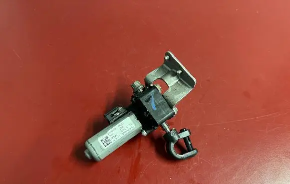 BMW 6 F06 Gran coupe Seat adjustment motor P1125390302 P1-12539-03-02