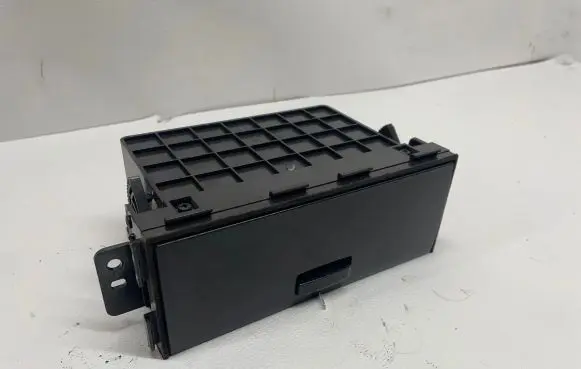 Chevrolet Captiva Glove box