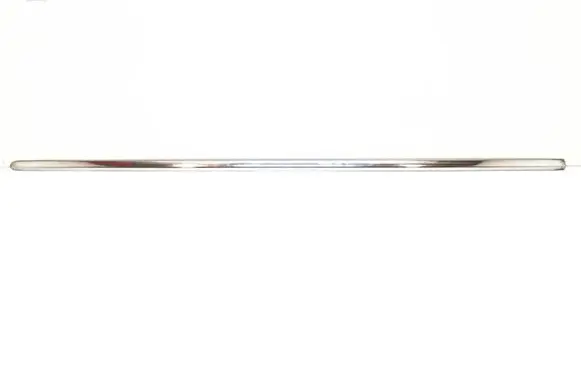 Volkswagen PASSAT B6 Front door trim (molding) 3C0853516A