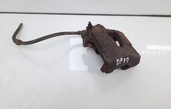 Volkswagen Jetta V Front brake caliper