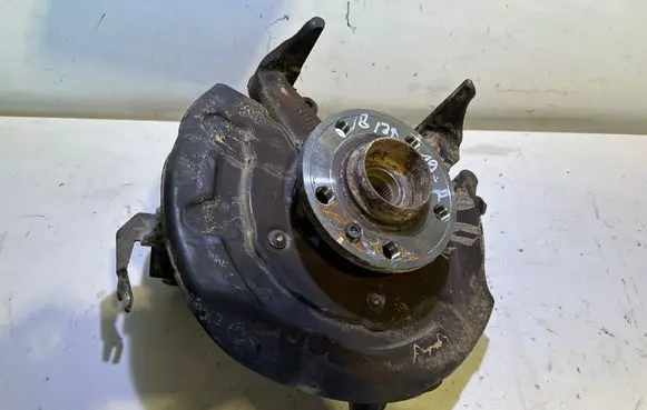 Seat Ibiza V (KJ) Front wheel hub 
