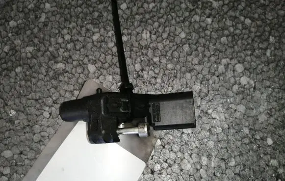 Volkswagen Touran I Crankshaft position sensor 036906433A