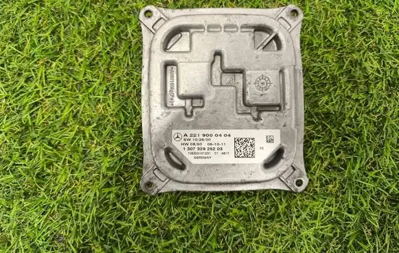 Headlight ballast module Xenon