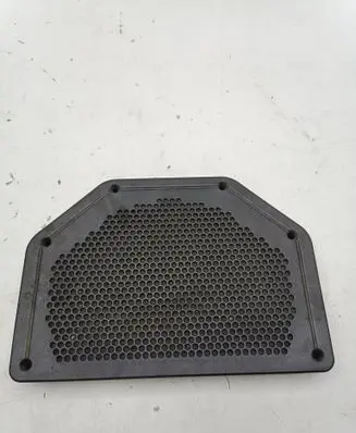 BMW 1 E81 E87 Subwoofer grill/trim 6925328