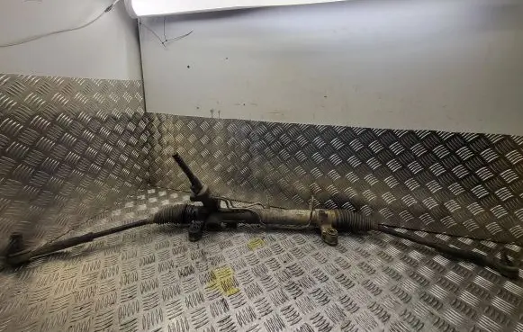 Toyota Avensis Verso Steering rack