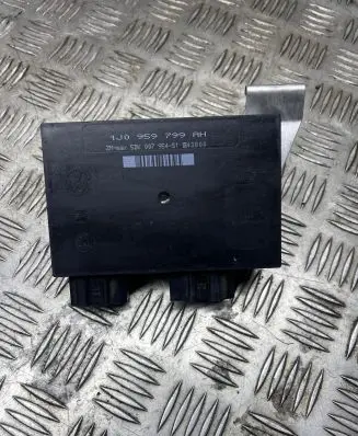 Volkswagen Golf IV Comfort/convenience module 1J1907342B