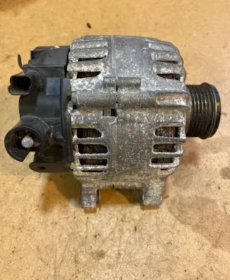 Peugeot 208 Generator/alternator 9835689480 2740473C 221345305