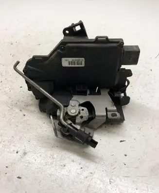Audi A4 S4 B6 8E 8H Rear door lock 8E0839016C