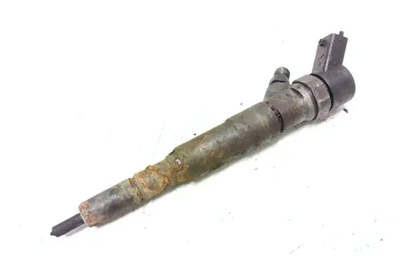 BMW 5 E39 Fuel injector 0445110029 2354093