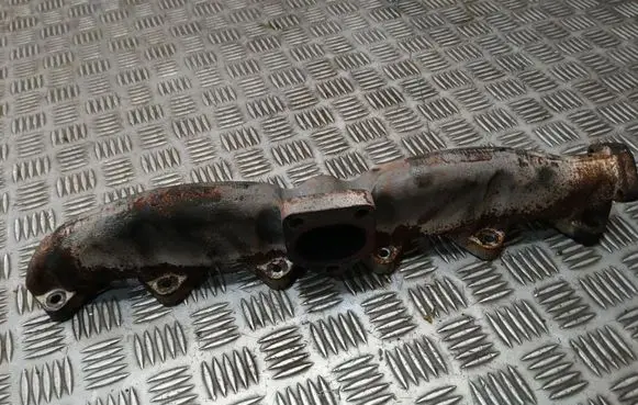 BMW 5 E60 E61 Exhaust manifold