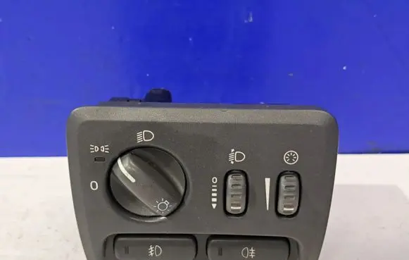 Volvo V70 Light switch 9441233