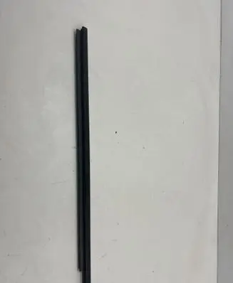 BMW 4 G22 G23 G24 G26 Front door glass trim molding 7482959
