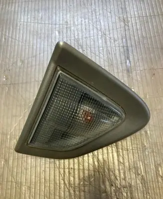 Chevrolet Captiva Front fender indicator light 96627100