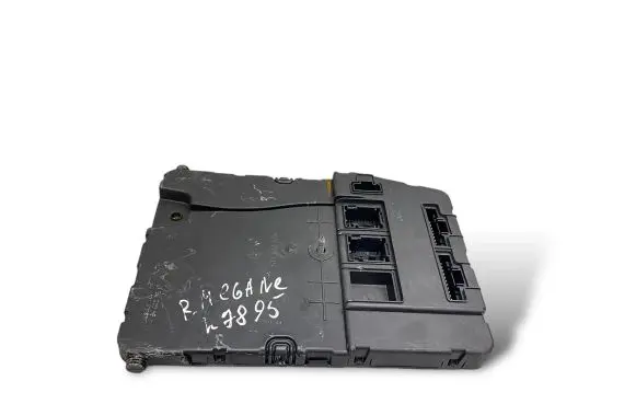 Renault Megane II Comfort/convenience module 8200780025