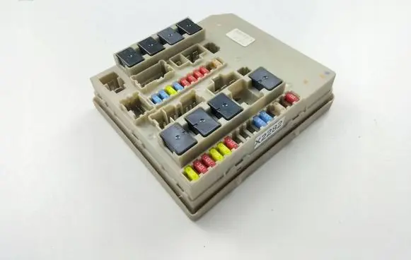 Renault Clio III Fuse module 902663A