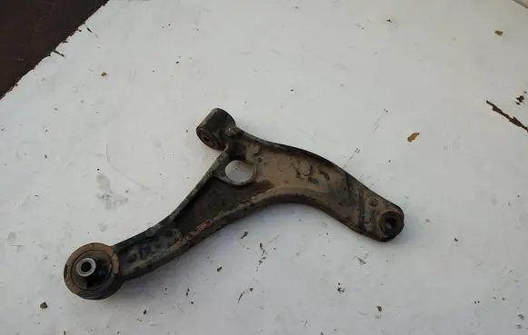 Renault Master III Front lower control arm/wishbone 
