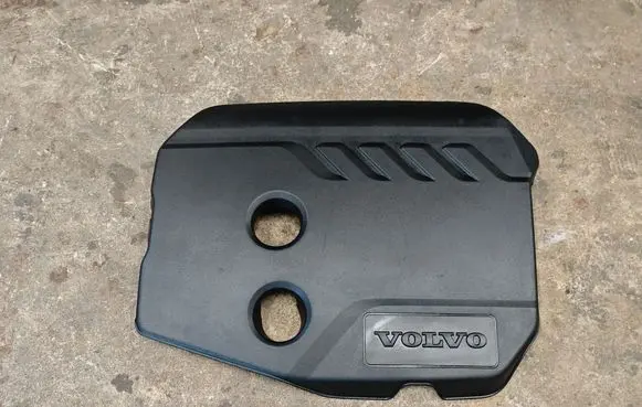 Volvo V40 Engine cover (trim) AV6Q6N041A AV6Q6N041B AV6Q6N041C