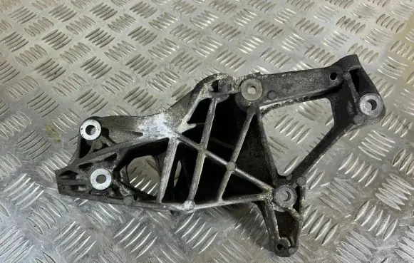 BMW 1 F20 F21 A/C compressor mount bracket 7603346