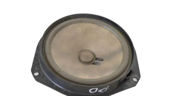 Chrysler Ypsilon Front door speaker A0121I04