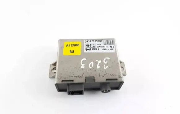 Mercedes-Benz S W220 Auxiliary heating control unit/module A2208200697 15852-030