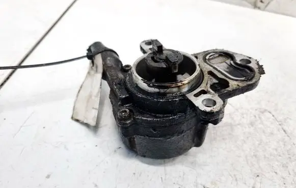 Peugeot Partner Vacuum pump