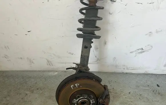 Front wheel hub spindle knuckle