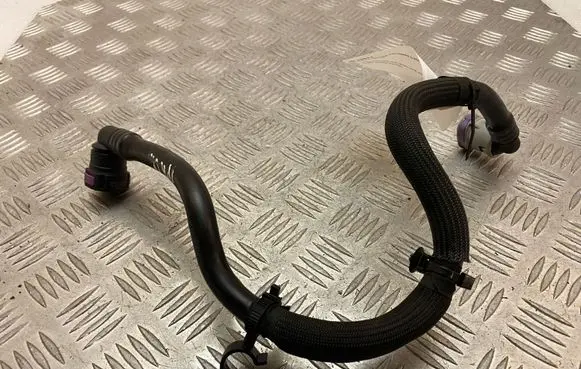 Jaguar I-Pace Engine coolant pipe/hose J9D38D122AD