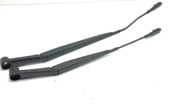 Hyundai i20 (BC3 BI3) Front wiper blade arm