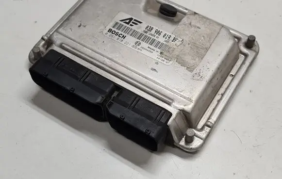 Ford Galaxy Engine control unit/module 038906019BF 0281010221