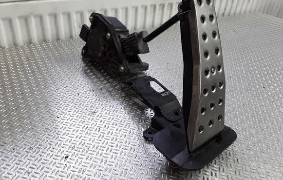 Honda Civic Accelerator throttle pedal JM08A