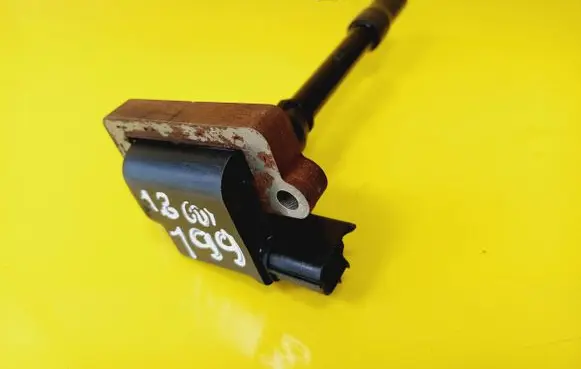 Mitsubishi Carisma High voltage ignition coil FK0138
