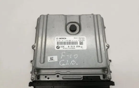 BMW 5 F10 F11 Engine control unit/module 8513250