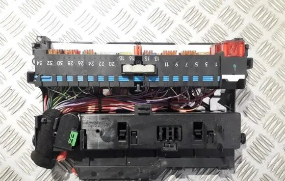 BMW 3 E46 Fuse box set 8364540 8364541