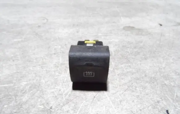 Opel Vectra B Windscreen/window heater switch 90457319