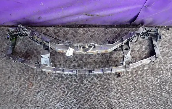 Ford Focus C-MAX Front bodywork piece 
