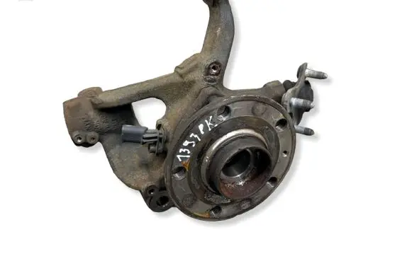 Audi A3 8Y Front wheel hub 