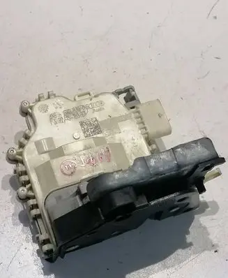 Audi A1 Rear door lock 8X0839016E