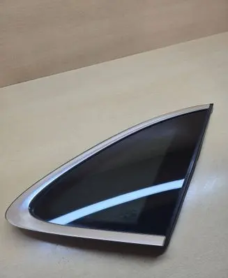 Porsche Macan (95B) Rear side window 95B845298