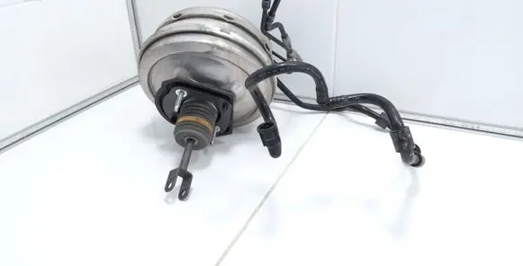 BMW 5 F10 F11 Brake booster 6782289