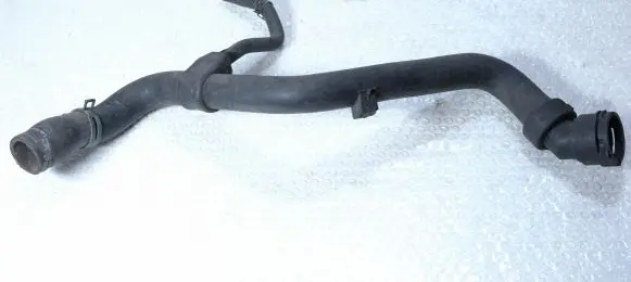 Audi A6 S6 C5 4B Engine coolant pipe/hose 4B0121101E
