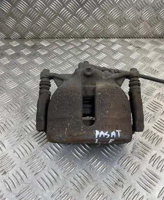 Volkswagen PASSAT B8 Front brake caliper