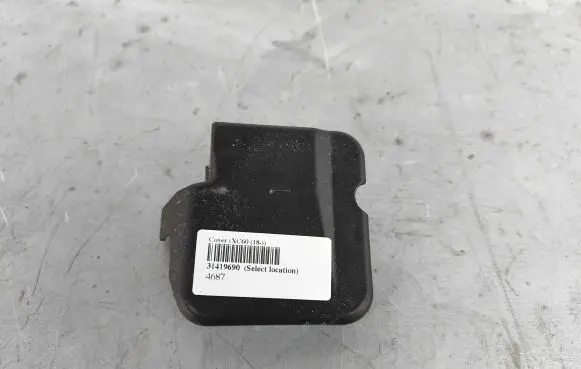Volvo XC60 Battery box tray cover/lid 31419690