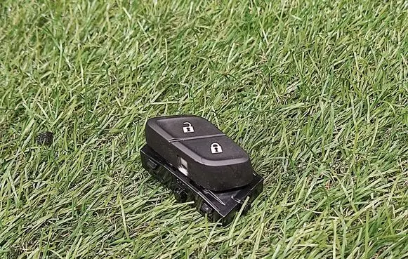 Chevrolet Cruze II Central locking switch button 13423093