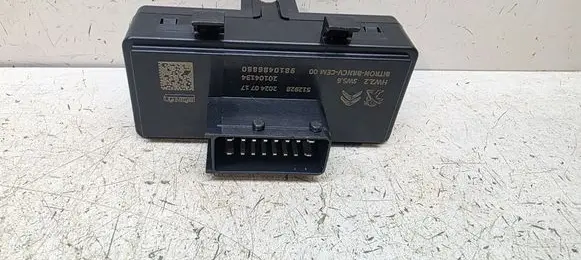 Peugeot 5008 II Seat heating relay 9810486880
