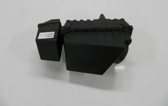 Ford Focus C-MAX Air filter box 