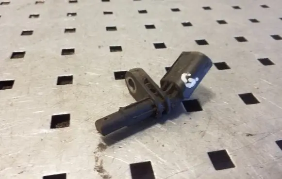 Volkswagen Tiguan ABS rear brake sensor 7H0927803
