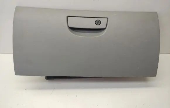 Chrysler 300 - 300C Glove box 1073850AA