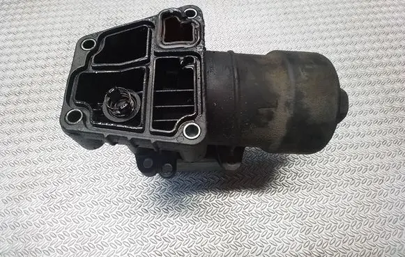Volkswagen Caddy Oil filter mounting bracket 03L117021C