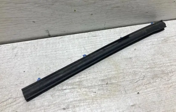 Volkswagen Beetle A5 Engine compartment rubber 5c5823699